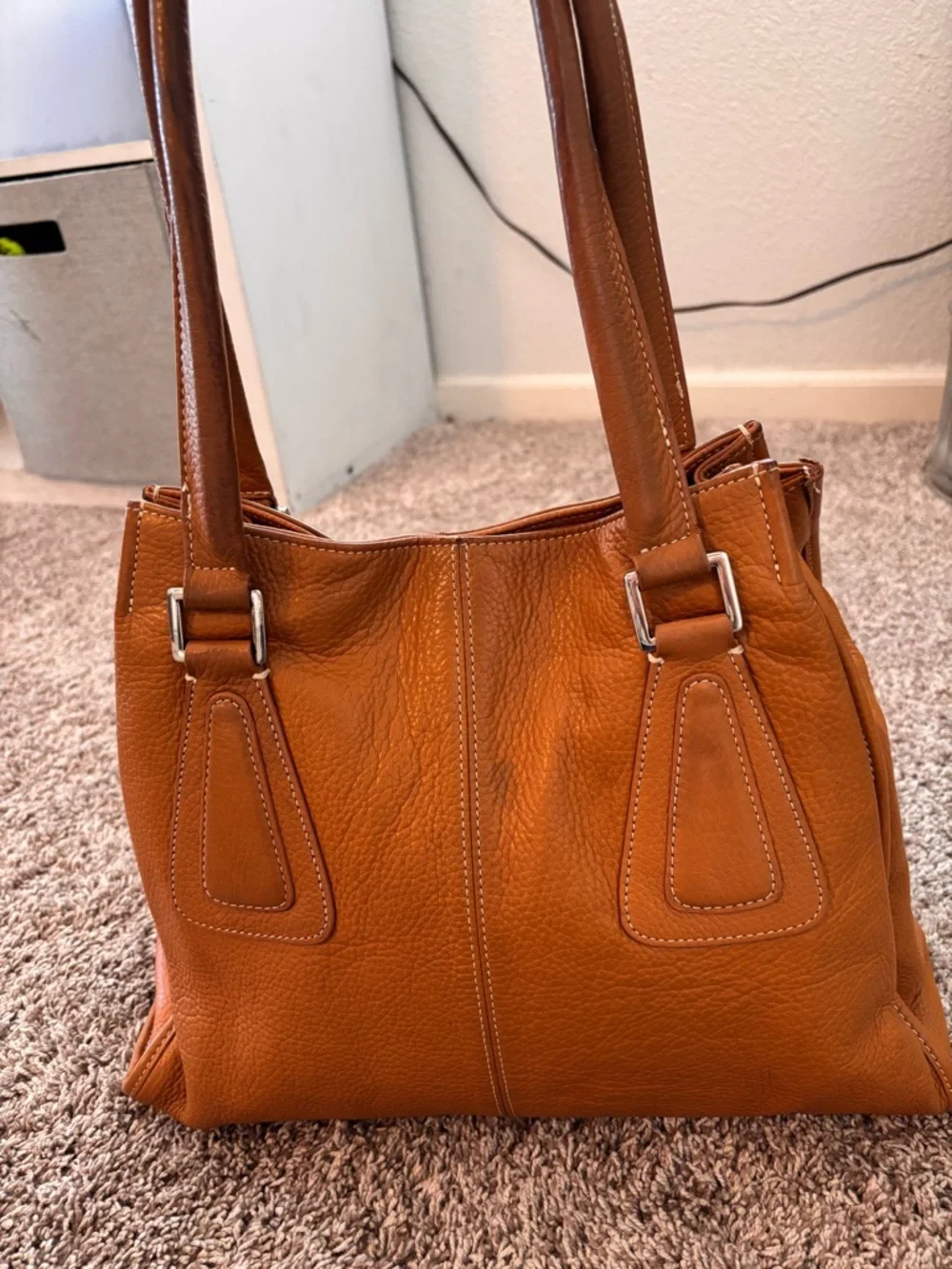 Vintage Tignanello Leather Tote Bag | Cognac Brown | Structured Shoulder Bag - Picture 4 of 11